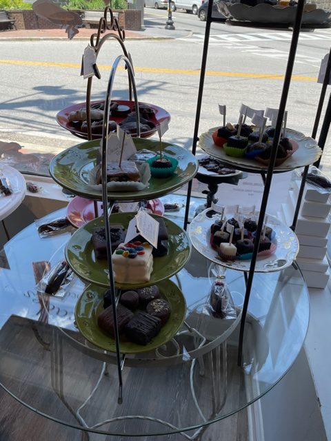 Cicada Sweets & Wine