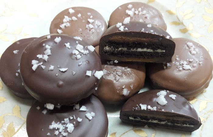 Chocolate Dipped Sea Salt Caramel Oreos