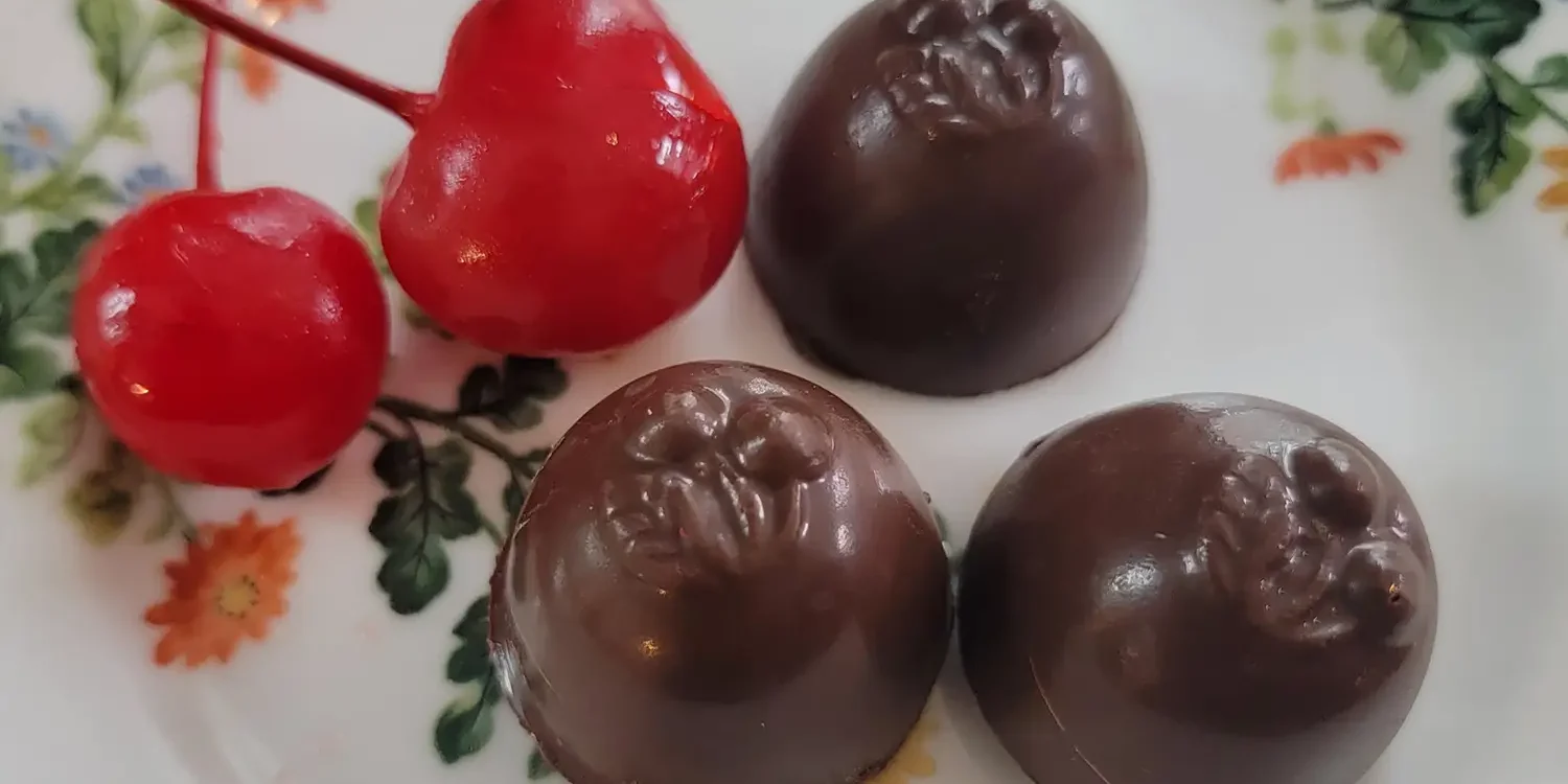 Vanilla Cherry Bombs Vanilla Cherry Bombs